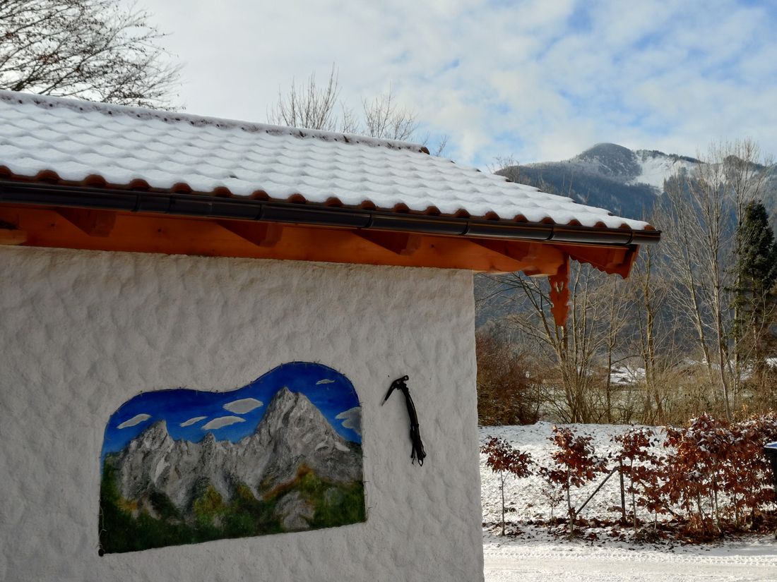 Blick von der Gäste-Garage zur Hochplatte 1.587m im Dezember