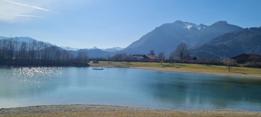 Reifinger See in Grassau mit Blick zum Wilden Kaiser