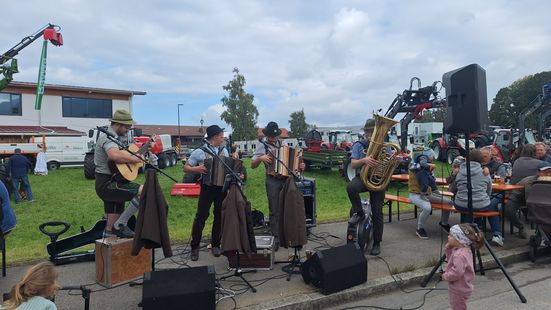 Weißbierstand am Michaeli Markt